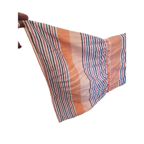 Women's Crop bell sleeve top by Lavender Field in a Small - Picture 5 of 7